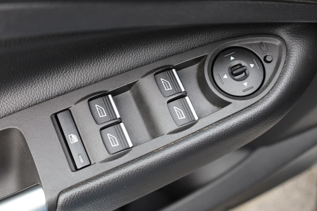 Ford Kuga 1.5 EcoBoost Titanium thumbnail 29