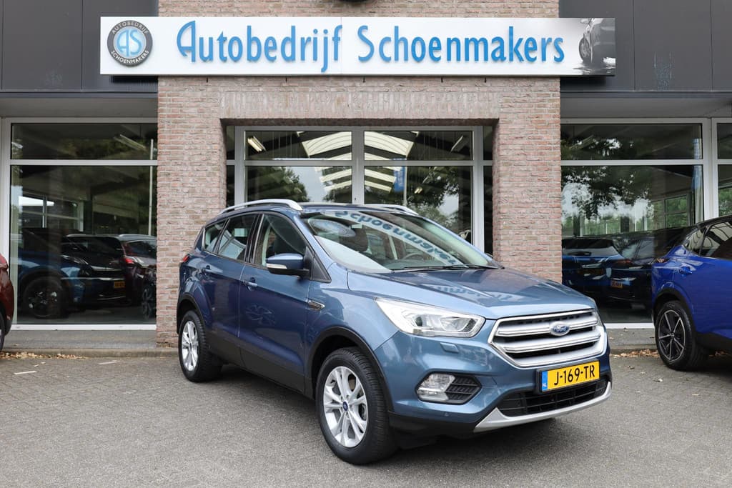Ford Kuga 1.5 EcoBoost Titanium thumbnail 3
