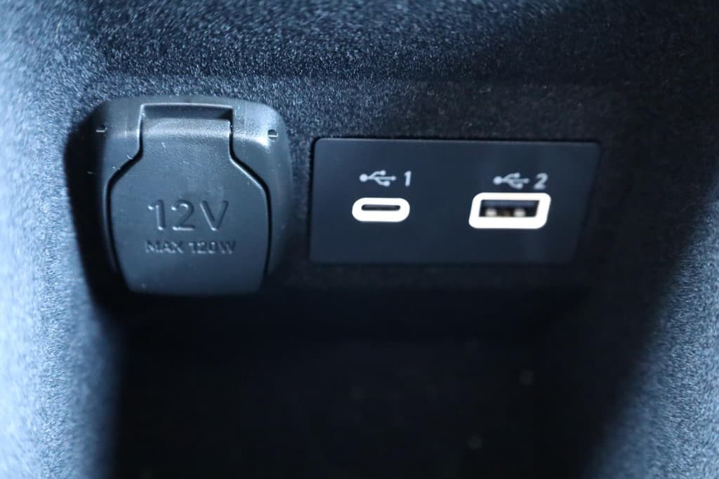 Lynk & Co 01 1.5 261PK! 6.6Kwh LADEN! thumbnail 37