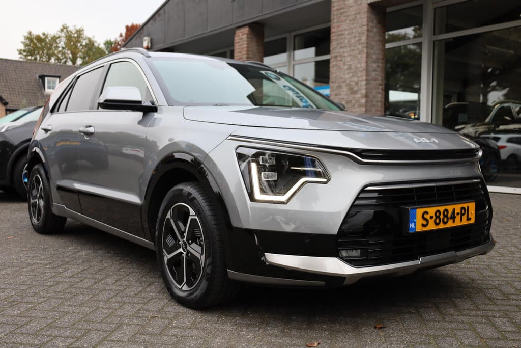 Kia Niro 1.6 GDi Hybrid DynamicPlusLine thumbnail 3