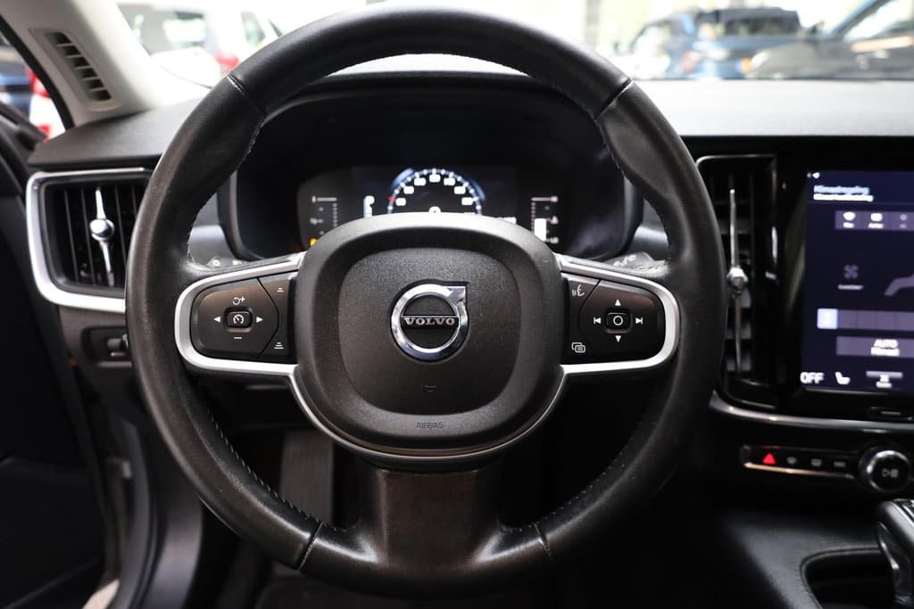 Volvo V90 2.0 T5 Momentum thumbnail 10