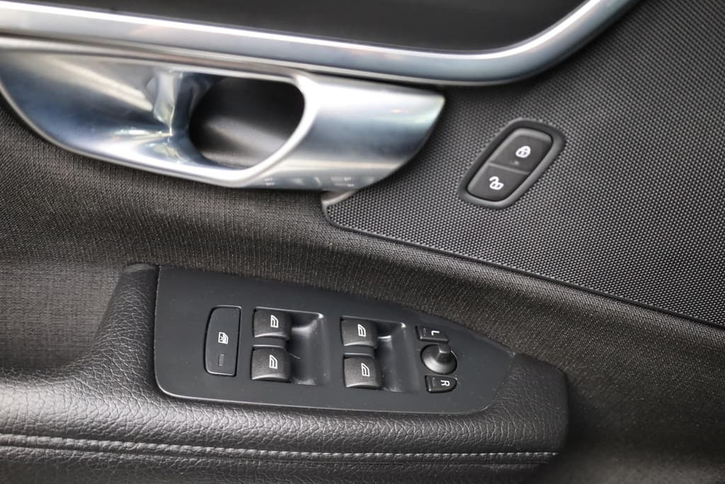 Volvo V90 2.0 T5 Momentum thumbnail 27