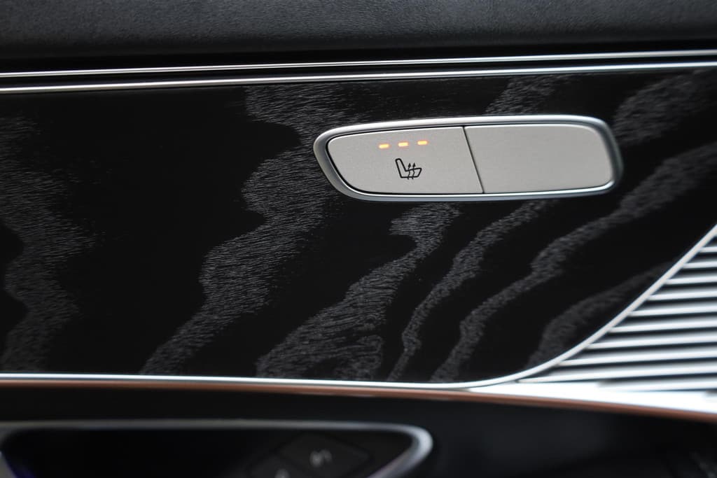 Mercedes-Benz EQC 400 4MATIC Business Solution AMG 80 kWh thumbnail 25