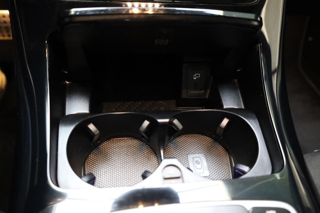 Mercedes-Benz EQC 400 4MATIC Business Solution AMG 80 kWh thumbnail 31