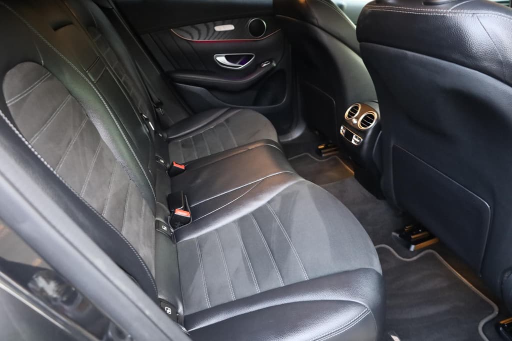 Mercedes-Benz EQC 400 4MATIC Business Solution AMG 80 kWh thumbnail 39