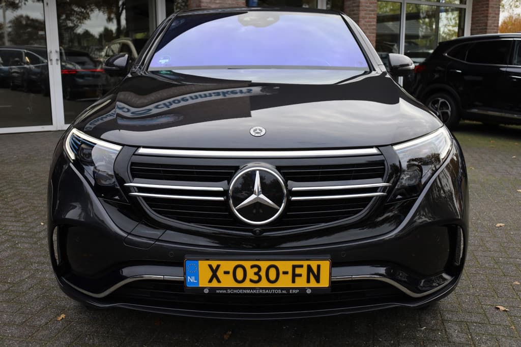 Mercedes-Benz EQC 400 4MATIC Business Solution AMG 80 kWh thumbnail 48