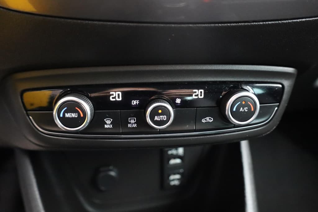 Opel Crossland X 1.2 Turbo Online Edition thumbnail 18