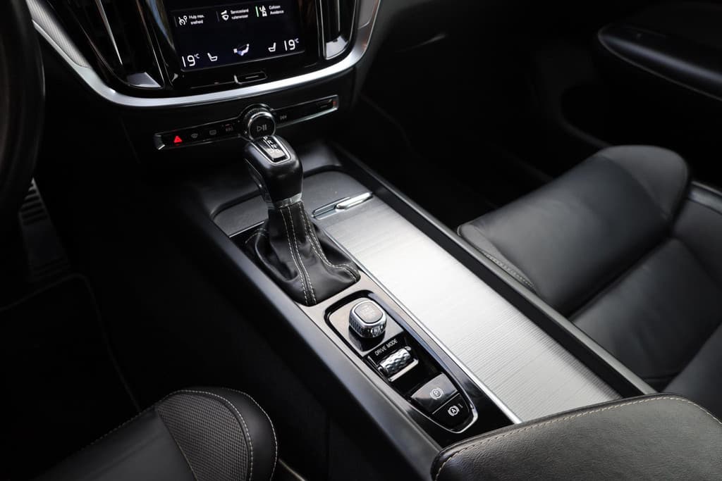 Volvo S60 2.0 T4 R-Design thumbnail 14