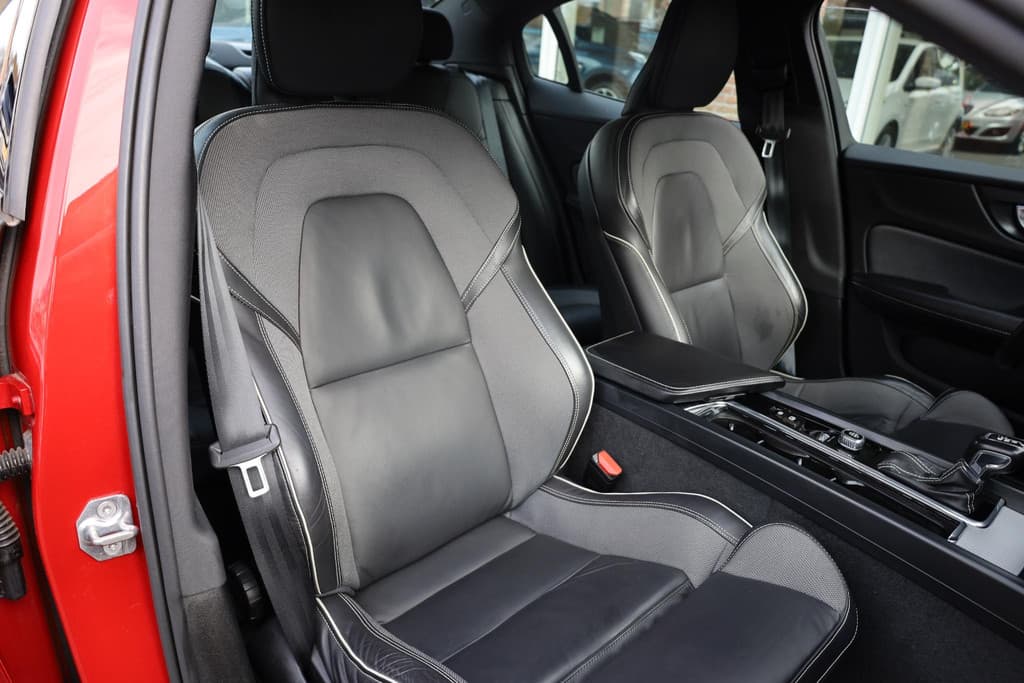 Volvo S60 2.0 T4 R-Design thumbnail 29