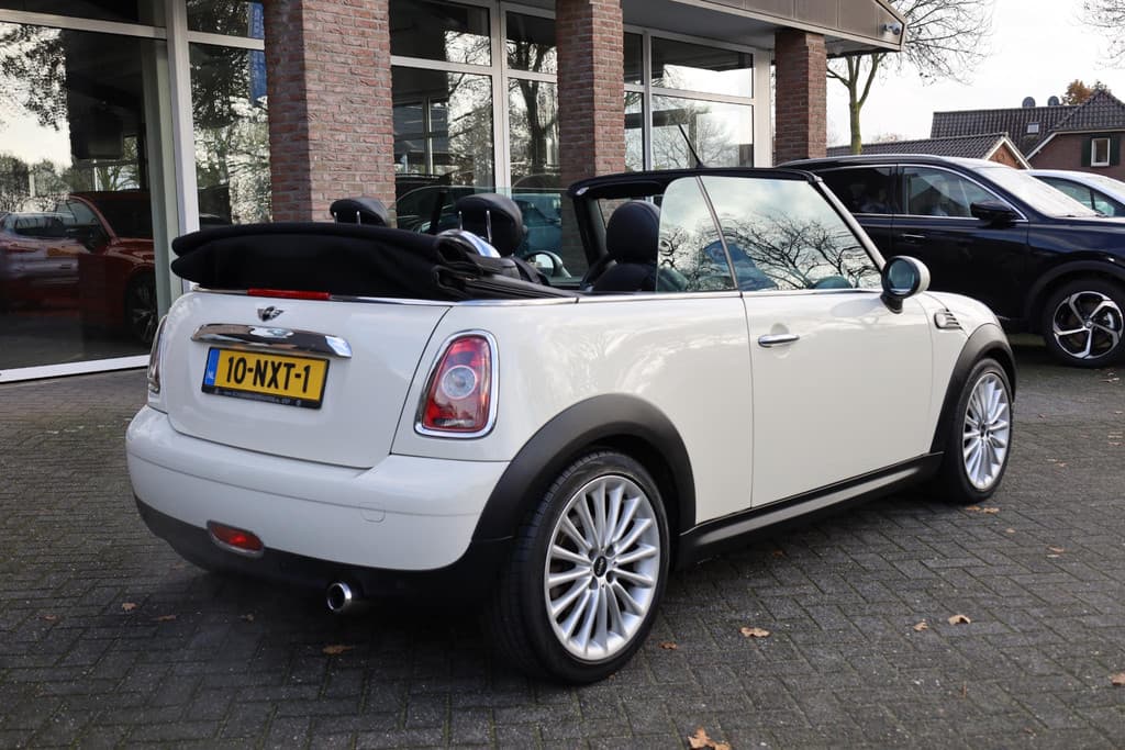 MINI Cabrio 1.6 Cooper AUTOMAAT!! thumbnail 2