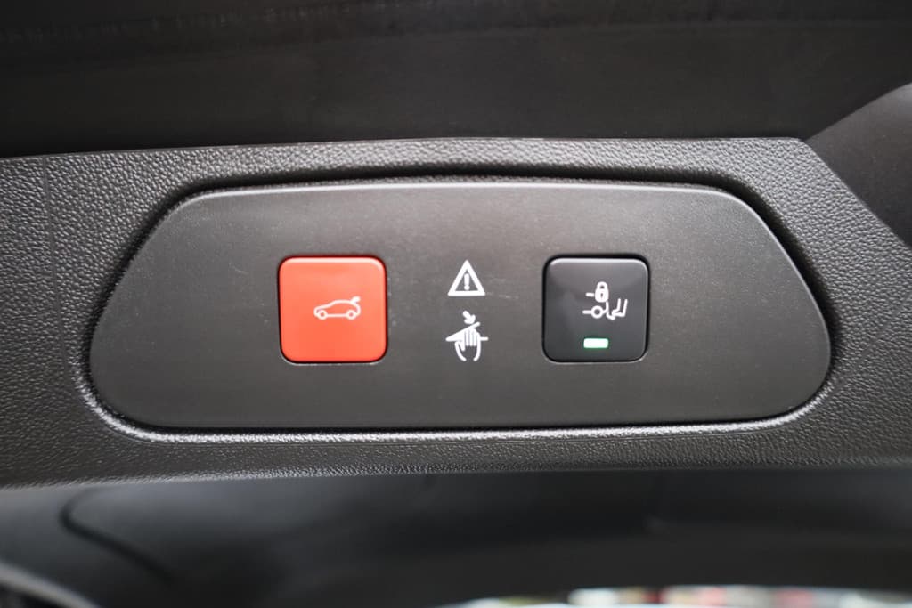 Opel Grandland X 1.6 Turbo Hybrid Ultimate PHEV thumbnail 24