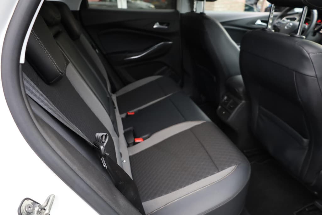 Opel Grandland X 1.6 Turbo Hybrid Ultimate PHEV thumbnail 25