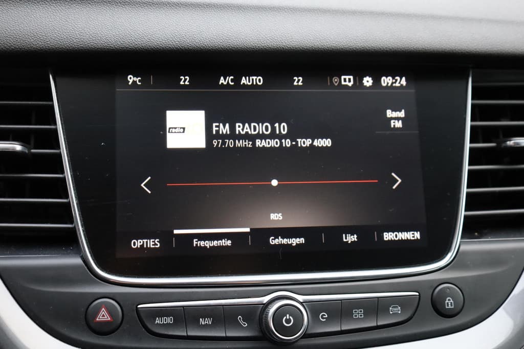 Opel Grandland X 1.6 Turbo Hybrid Ultimate PHEV thumbnail 27