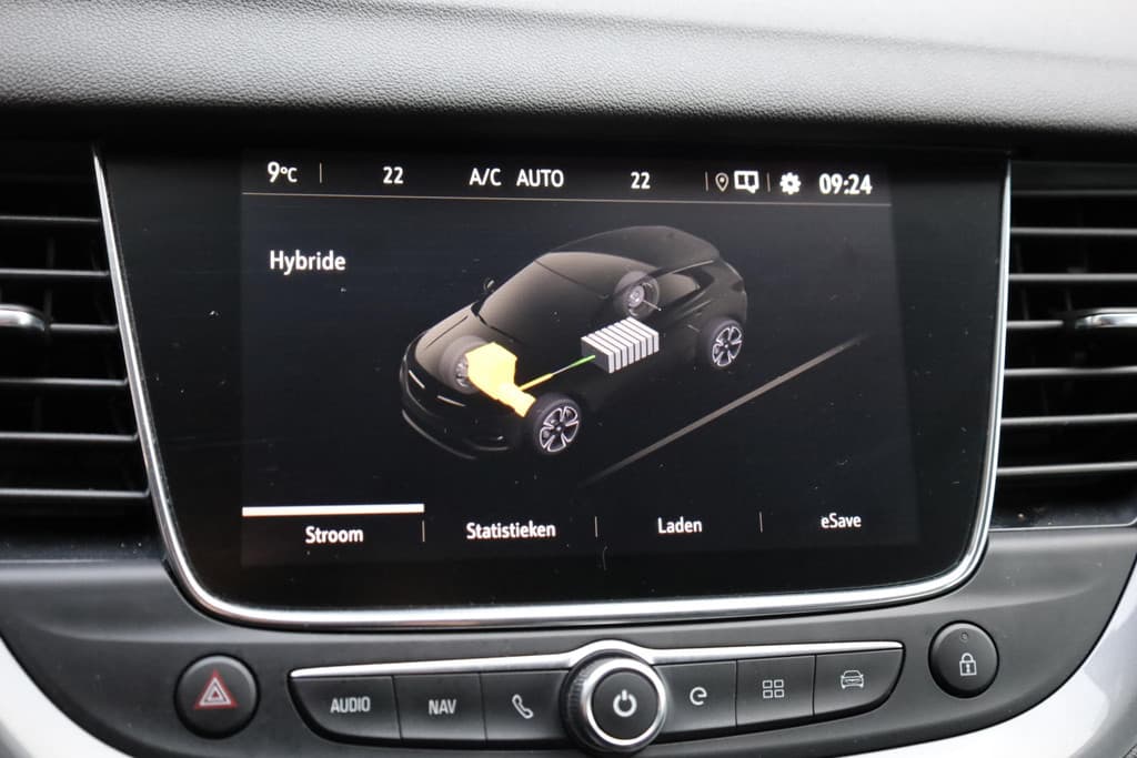 Opel Grandland X 1.6 Turbo Hybrid Ultimate PHEV thumbnail 28