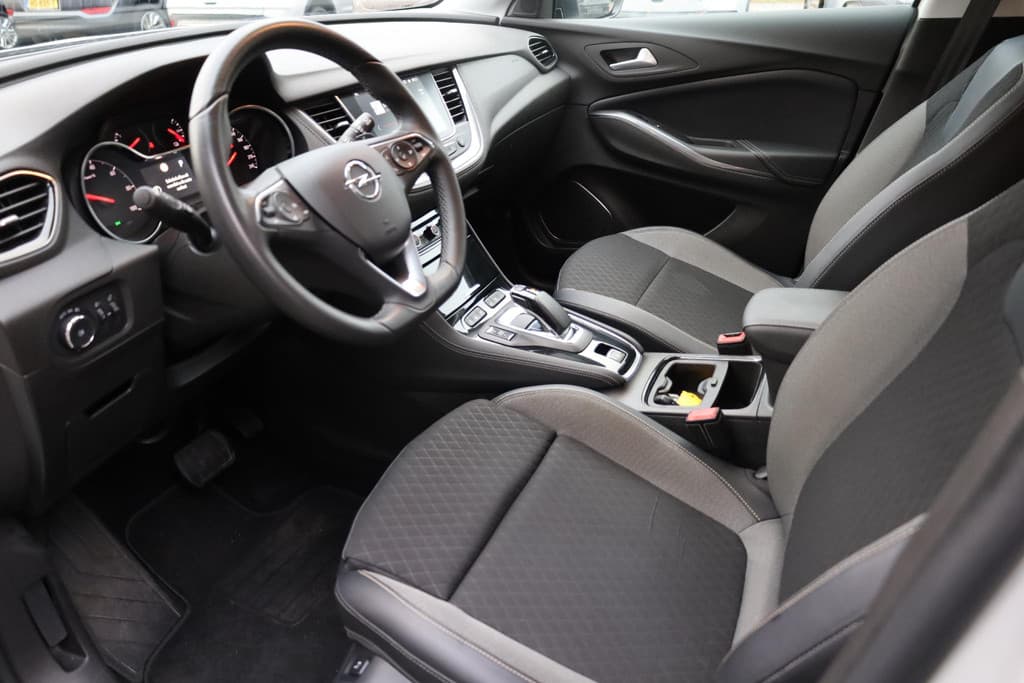 Opel Grandland X 1.6 Turbo Hybrid Ultimate PHEV thumbnail 7