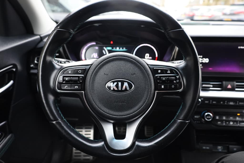 Kia E-Niro ComfortLine 64 kWh thumbnail 16