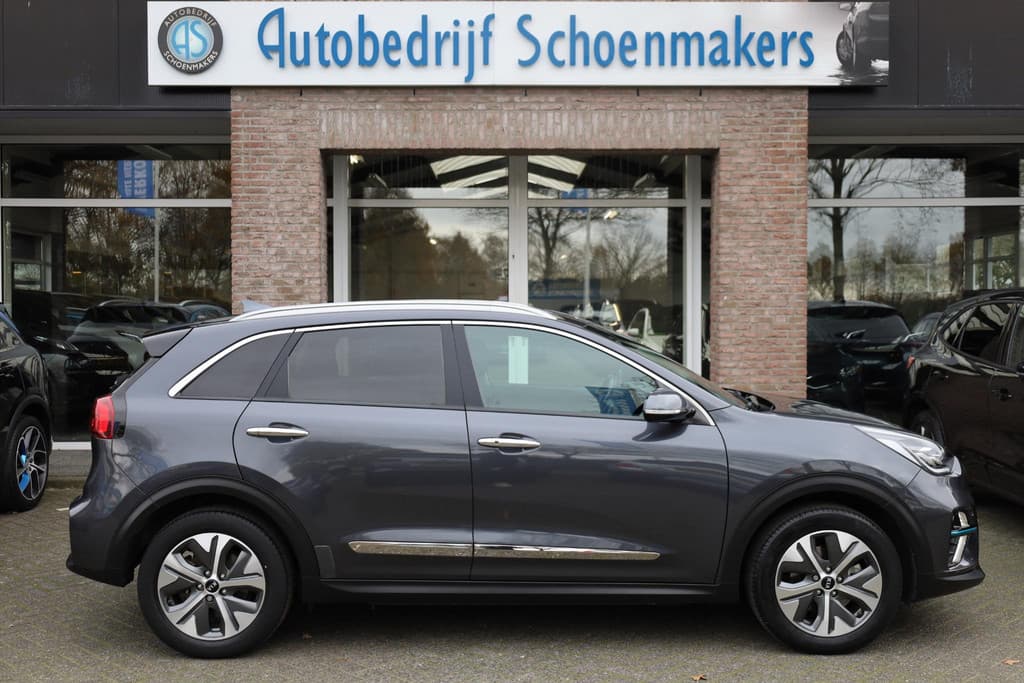 Kia E-Niro ComfortLine 64 kWh thumbnail 2