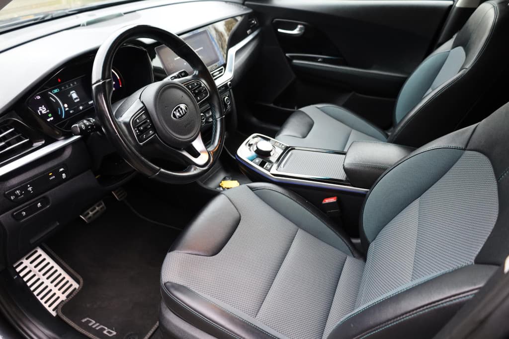 Kia E-Niro ComfortLine 64 kWh thumbnail 5