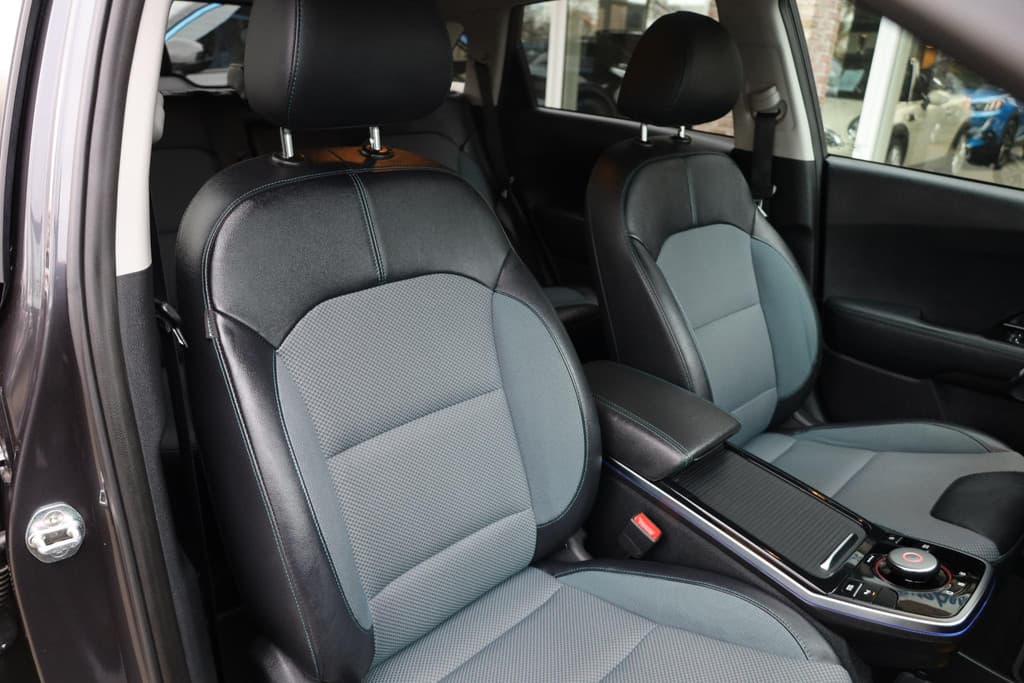 Kia E-Niro ComfortLine 64 kWh thumbnail 6