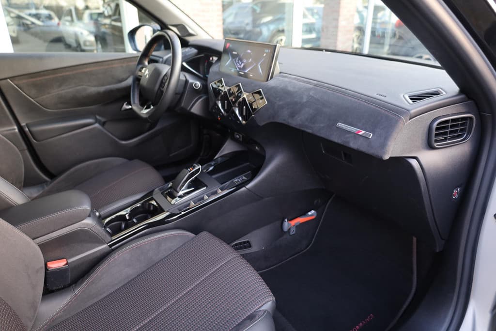 DS DS 3 Crossback E-Tense Performance Line 50 kWh thumbnail 24
