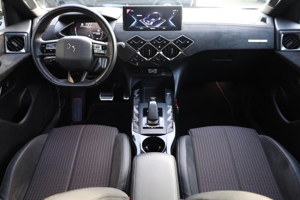 DS DS 3 Crossback E-Tense Performance Line 50 kWh thumbnail 4