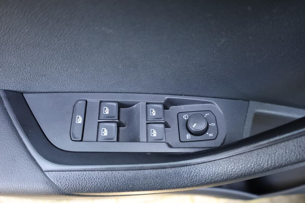 Škoda Karoq 1.0 TSI Business Edition thumbnail 21