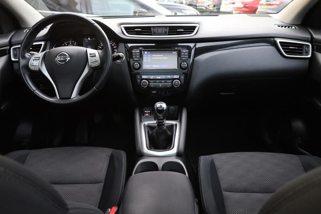 Nissan QASHQAI 1.2 Connect Edition thumbnail 5