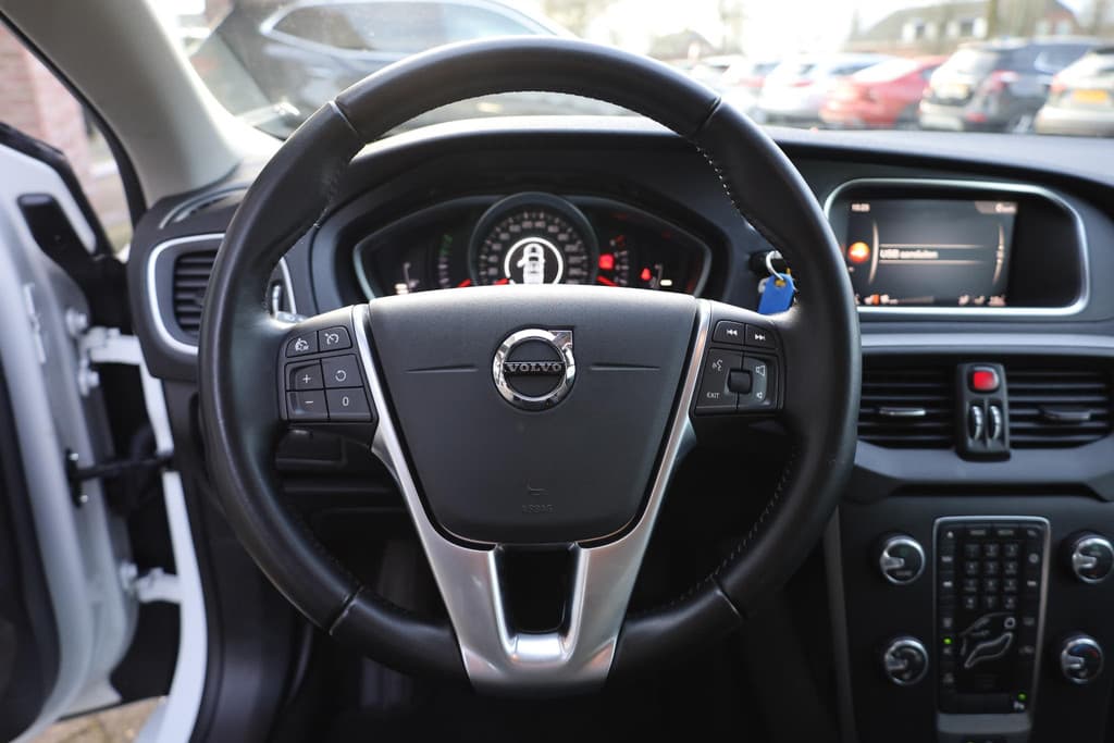 Volvo V40 2.0 T3 Polar+ thumbnail 16