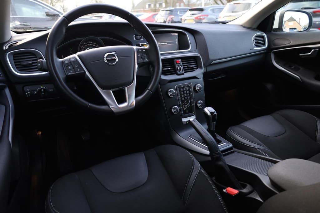 Volvo V40 2.0 T3 Polar+ thumbnail 4
