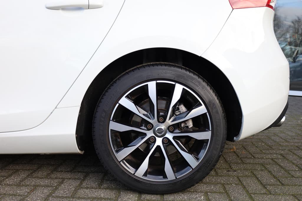 Volvo V40 2.0 T3 Polar+ thumbnail 8