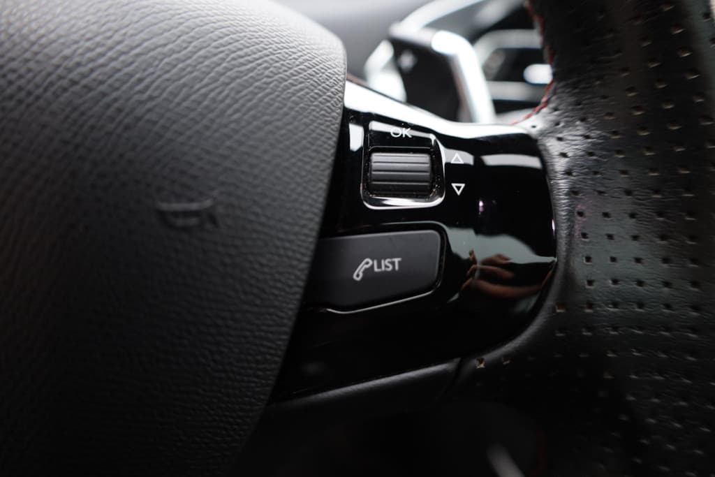 Peugeot 308 SW 1.2 PureTech GT-line thumbnail 17