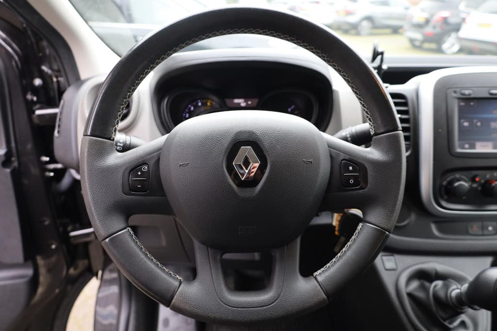 Renault Trafic 1.6 dCi T29 L2H1 DC Turbo2 Energy thumbnail 11