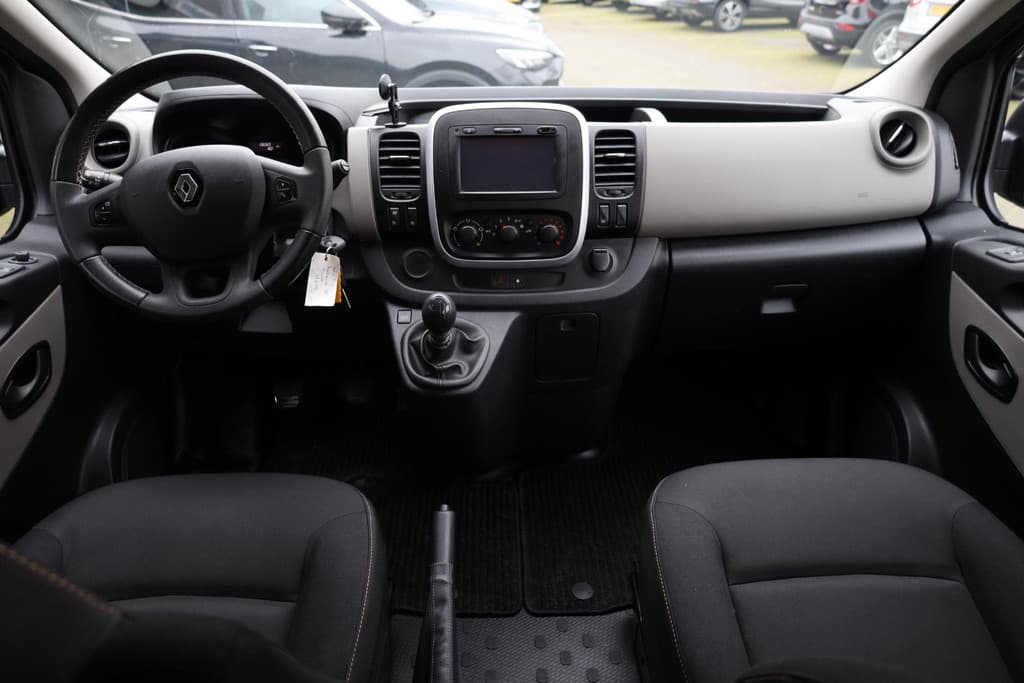 Renault Trafic 1.6 dCi T29 L2H1 DC Turbo2 Energy thumbnail 4