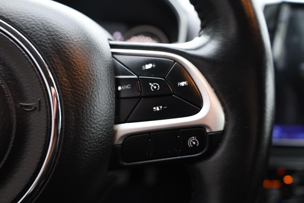 Jeep Compass 1.4 MultiAir Opening Edition 4x4 thumbnail 16