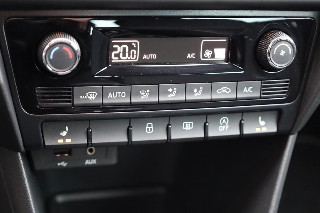 Škoda Rapid Spaceback 1.2 TSI Greentech Edition thumbnail 18