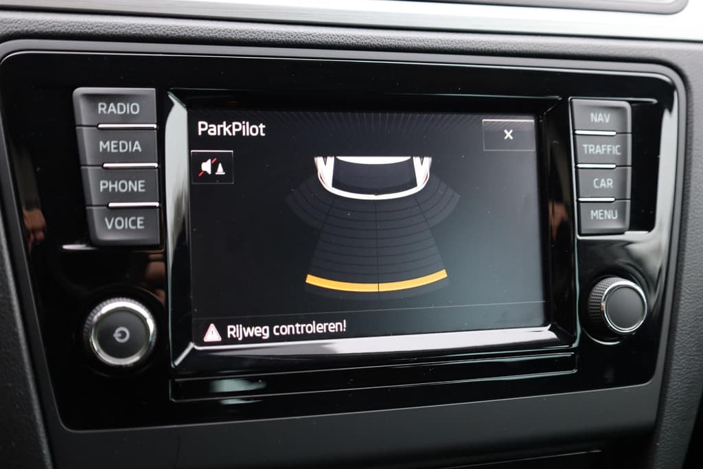 Škoda Rapid Spaceback 1.2 TSI Greentech Edition thumbnail 24