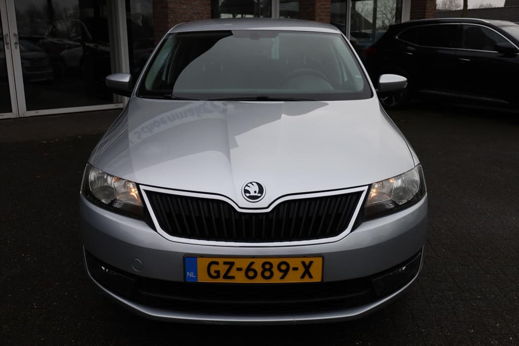 Škoda Rapid Spaceback 1.2 TSI Greentech Edition thumbnail 30