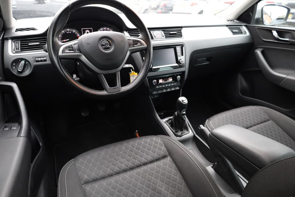 Škoda Rapid Spaceback 1.2 TSI Greentech Edition thumbnail 5