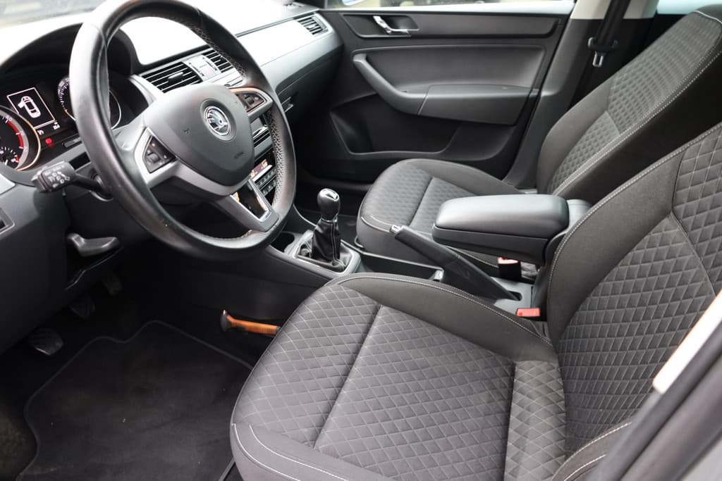 Škoda Rapid Spaceback 1.2 TSI Greentech Edition thumbnail 6