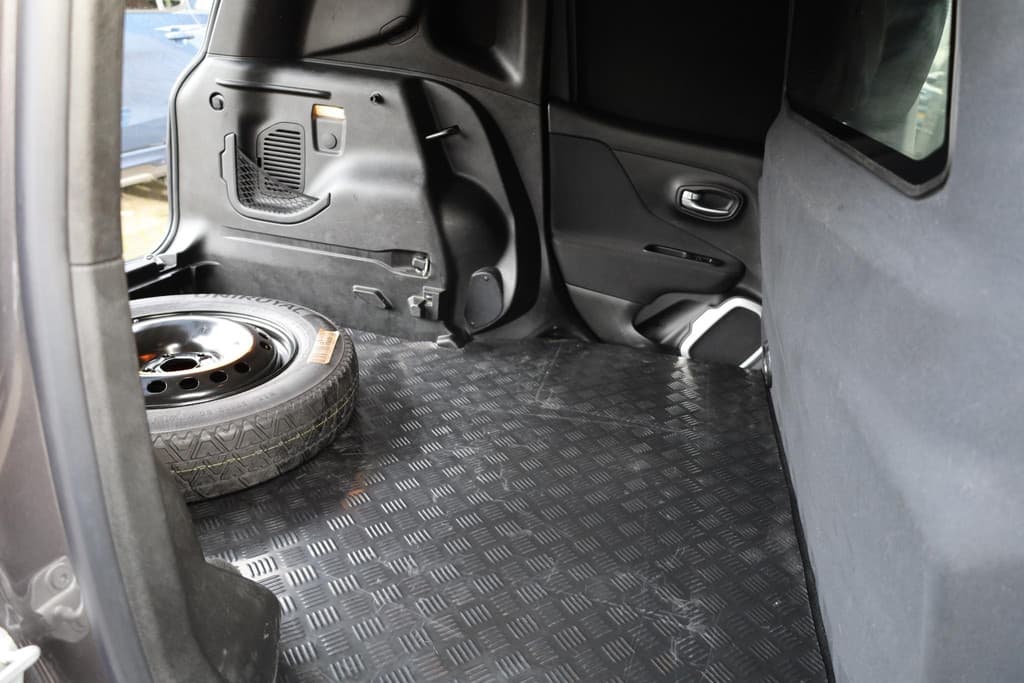 Jeep Renegade 1.4 MultiAir Longitude thumbnail 21