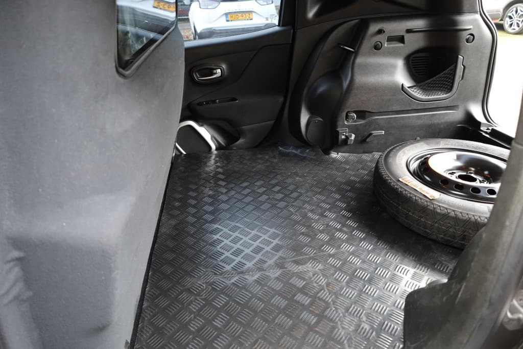 Jeep Renegade 1.4 MultiAir Longitude thumbnail 22