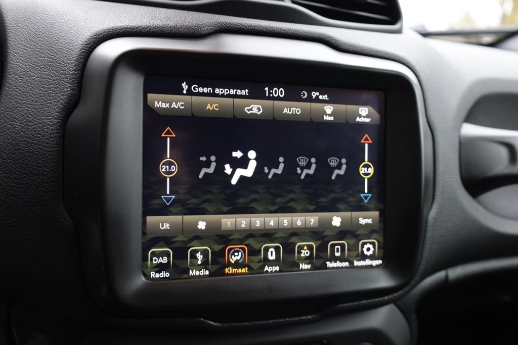 Jeep Renegade 1.4 MultiAir Longitude thumbnail 24