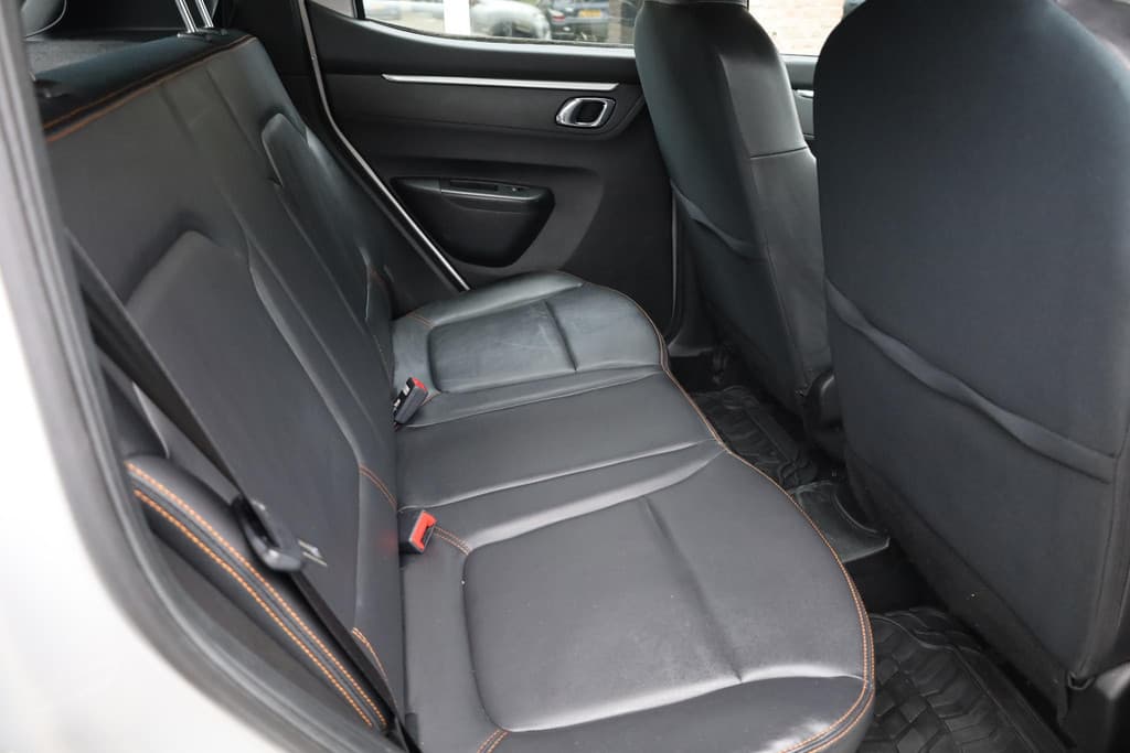 Dacia Spring Comfort Plus (Orange Pack) 27 kWh thumbnail 22