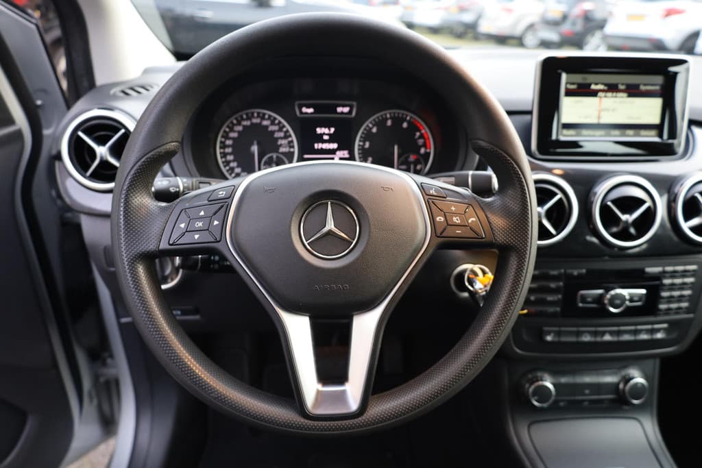 Mercedes-Benz B-Klasse 180 Ambition thumbnail 11
