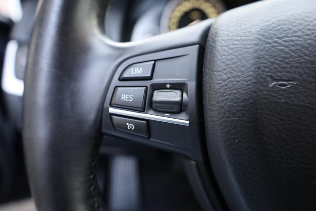 BMW 5 Serie Touring 530i High Executive thumbnail 14