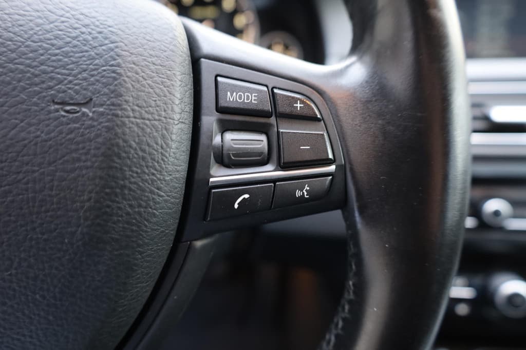 BMW 5 Serie Touring 530i High Executive thumbnail 16