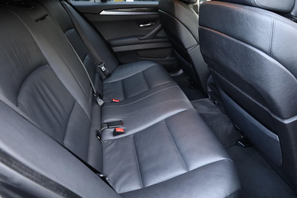 BMW 5 Serie Touring 530i High Executive thumbnail 27