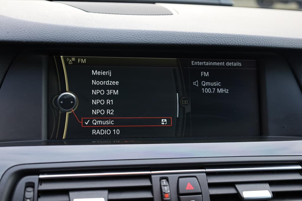 BMW 5 Serie Touring 530i High Executive thumbnail 30