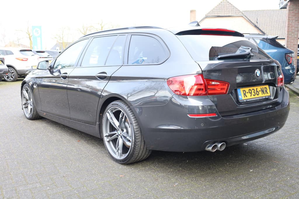 BMW 5 Serie Touring 530i High Executive thumbnail 32