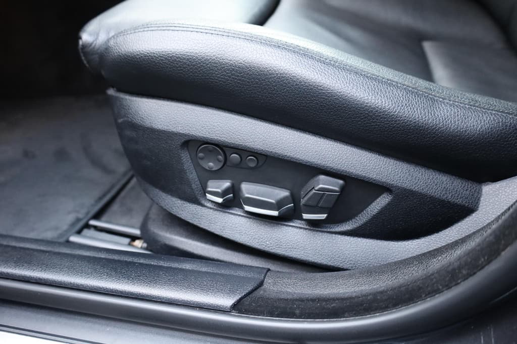 BMW 5 Serie Touring 530i High Executive thumbnail 7